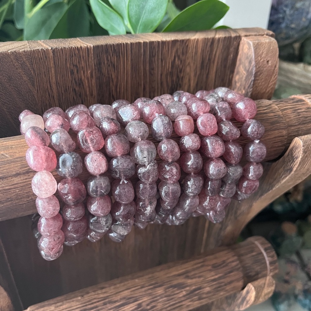 Strawberry quartz tumble bracelet